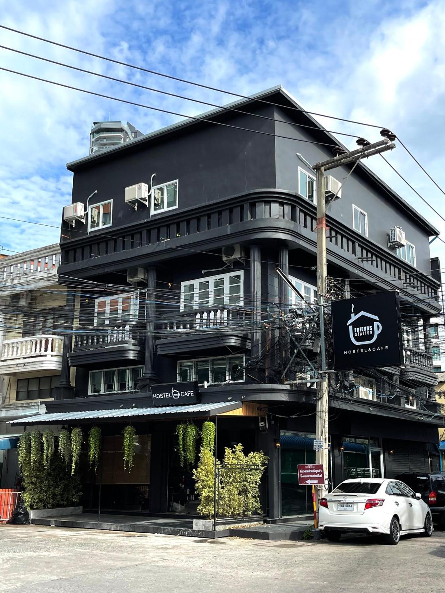 Champagne Hostel & Cafe Pattaya Exterior foto